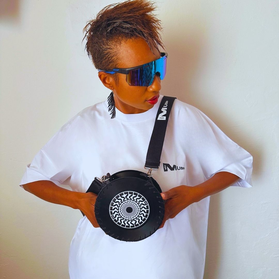musek label vinyl bag francesca farfa  sharri sharing